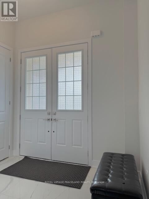 Property Photo: 12 Sikura Circle ON L4G 3Y8