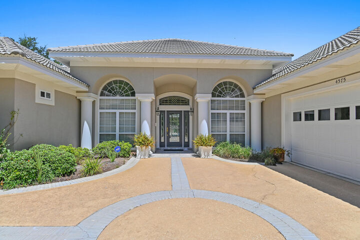 Property Photo:  4575 Nautical Court  FL 32541 