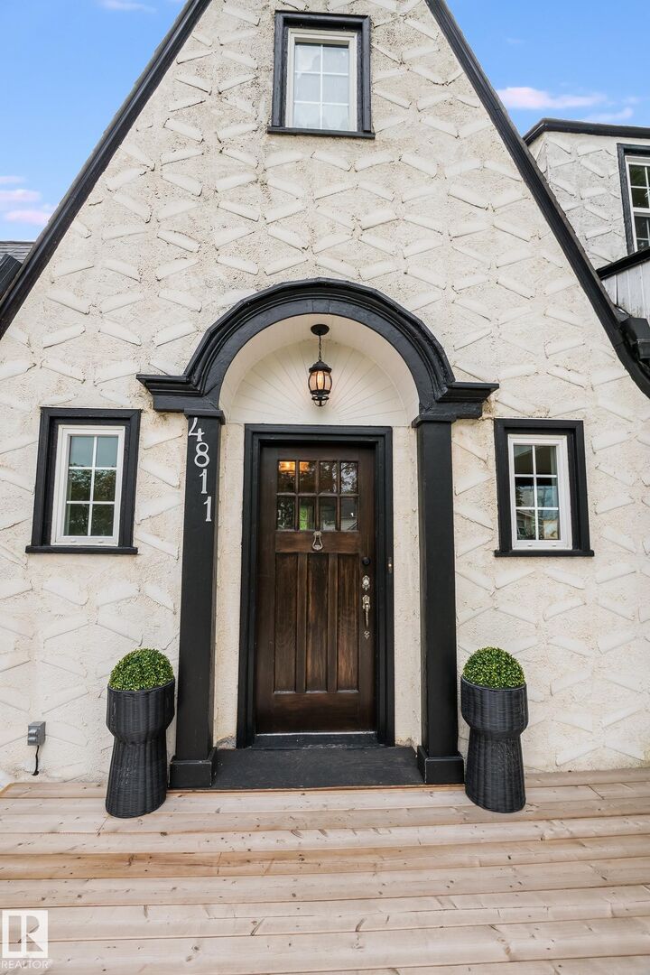 Property Photo: 4811 50 Street AB T9N 2G9