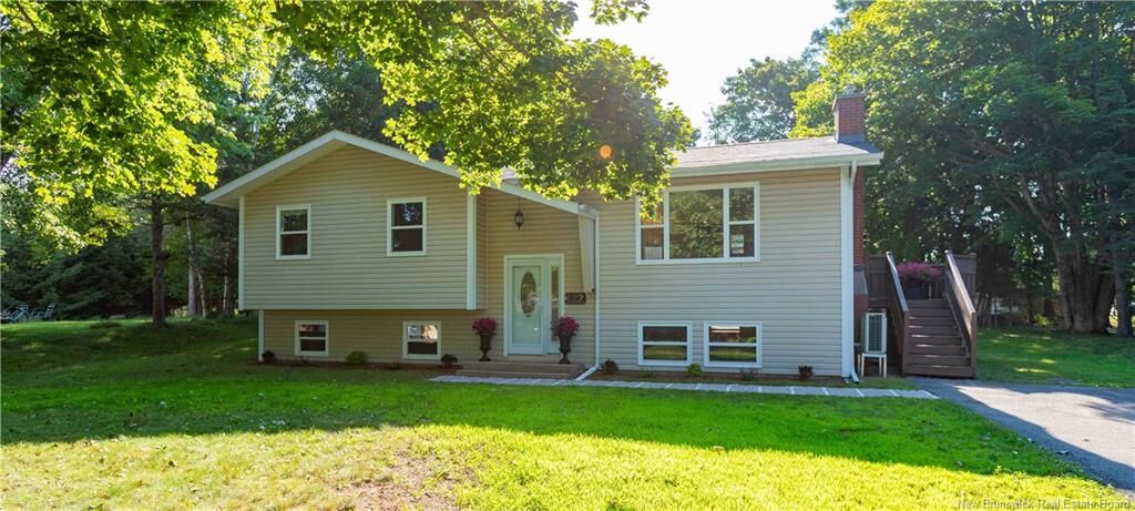 Property Photo: 122 Gondola Boulevard NB E2E 1J1