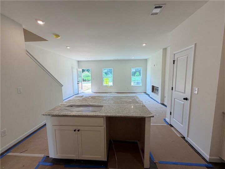 Property Photo: 323 Rolling Green Road GA 30103