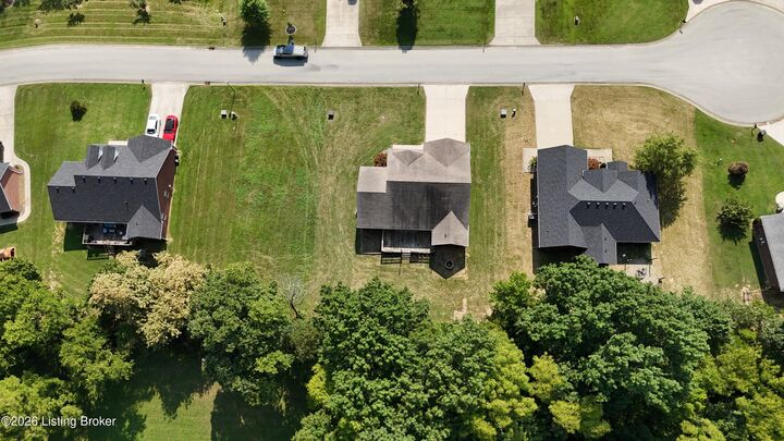 Property Photo:  129 N Howard St  KY 40004 