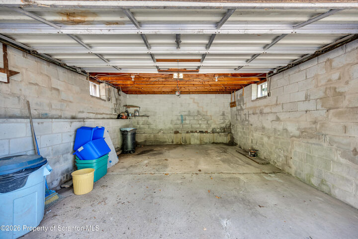 Property Photo:  702 Morse Avenue  PA 18407 