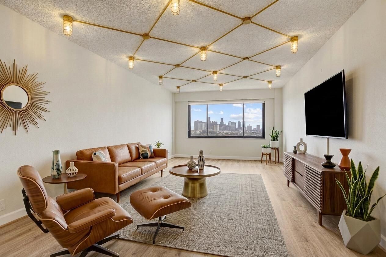 Property Photo: 1400 Hermann Drive 15D TX 77004