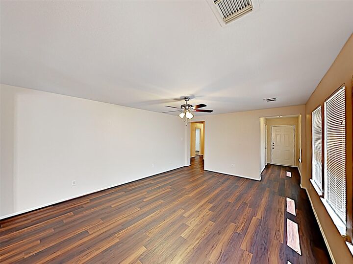 Property Photo: 2935 Yearling Colt Court TX 77038