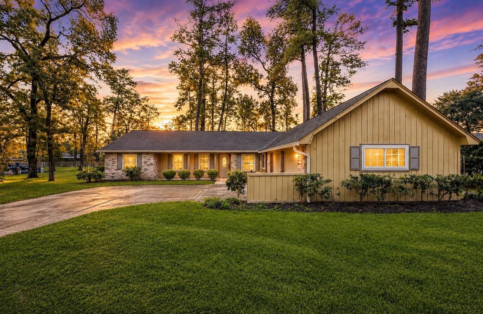 Property Photo:  714 Golden Bear Lane  TX 77339 