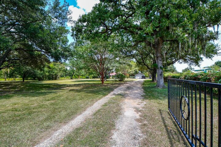 Property Photo: 25550 W Fm 1097 Road TX 77356