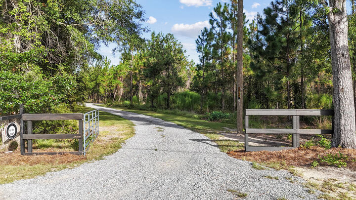 Property Photo:  321 Thomas Street  GA 31555 