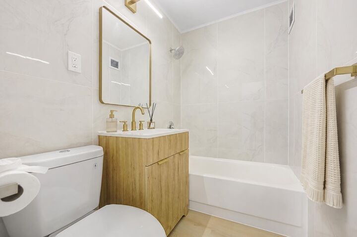 Property Photo: 135 Montgomery St 4G NJ 07302