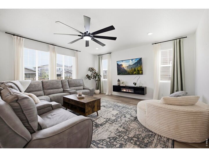 Property Photo:  965 Sandhills St  CO 80550 