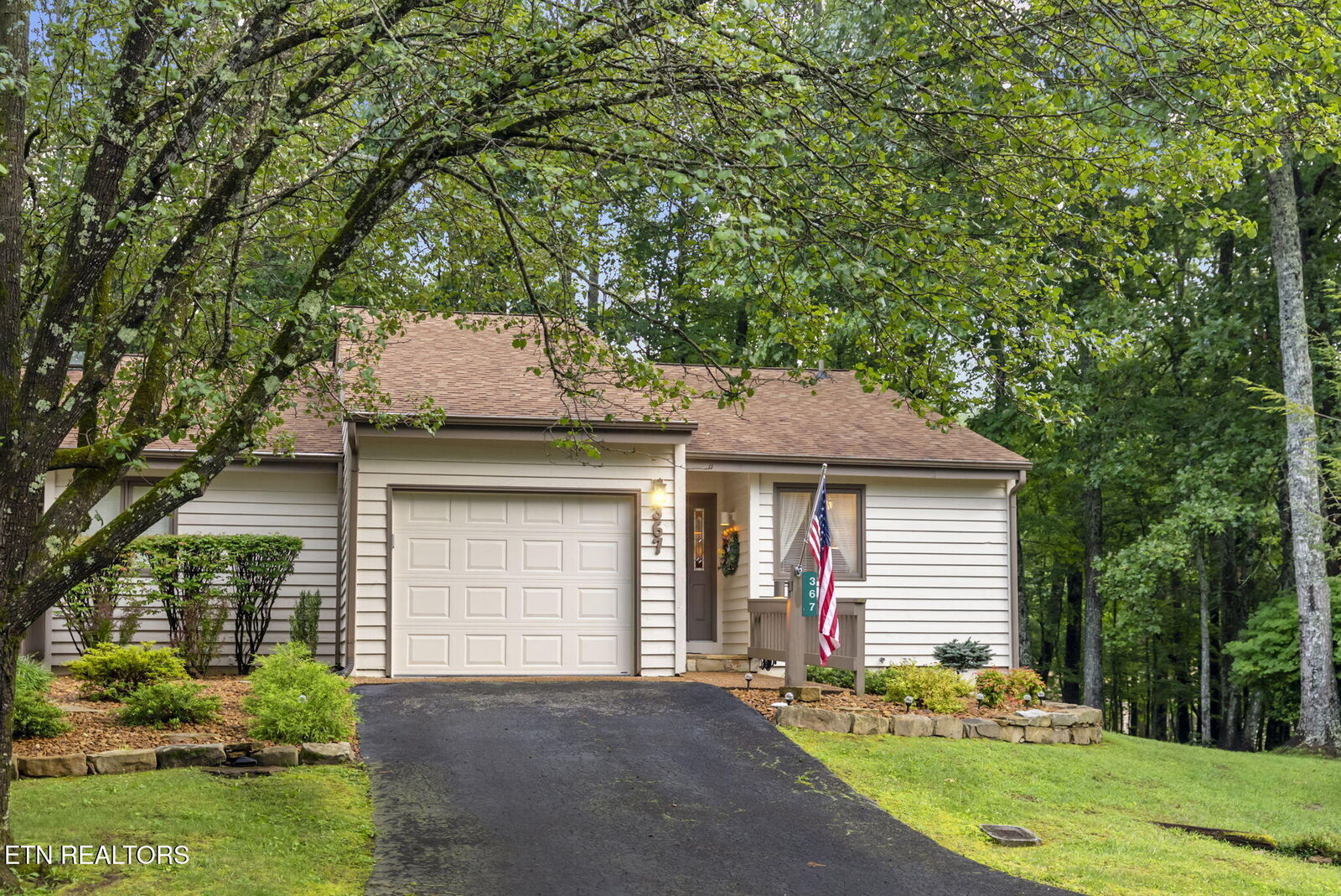 Property Photo: 367 Lake Catherine Circle TN 38558