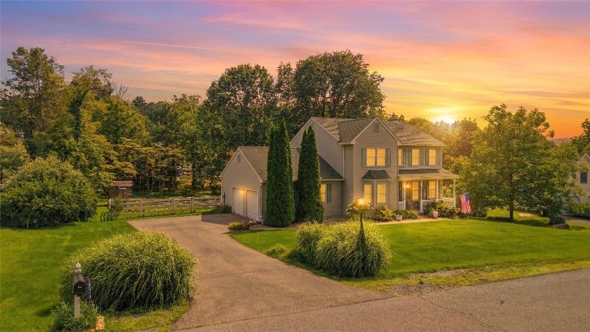 Property Photo: 4006 Crest View Drive PA 18360