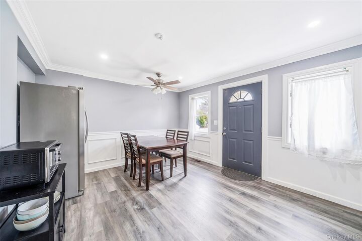 Property Photo:  5 Sinclair Street  NY 11950 