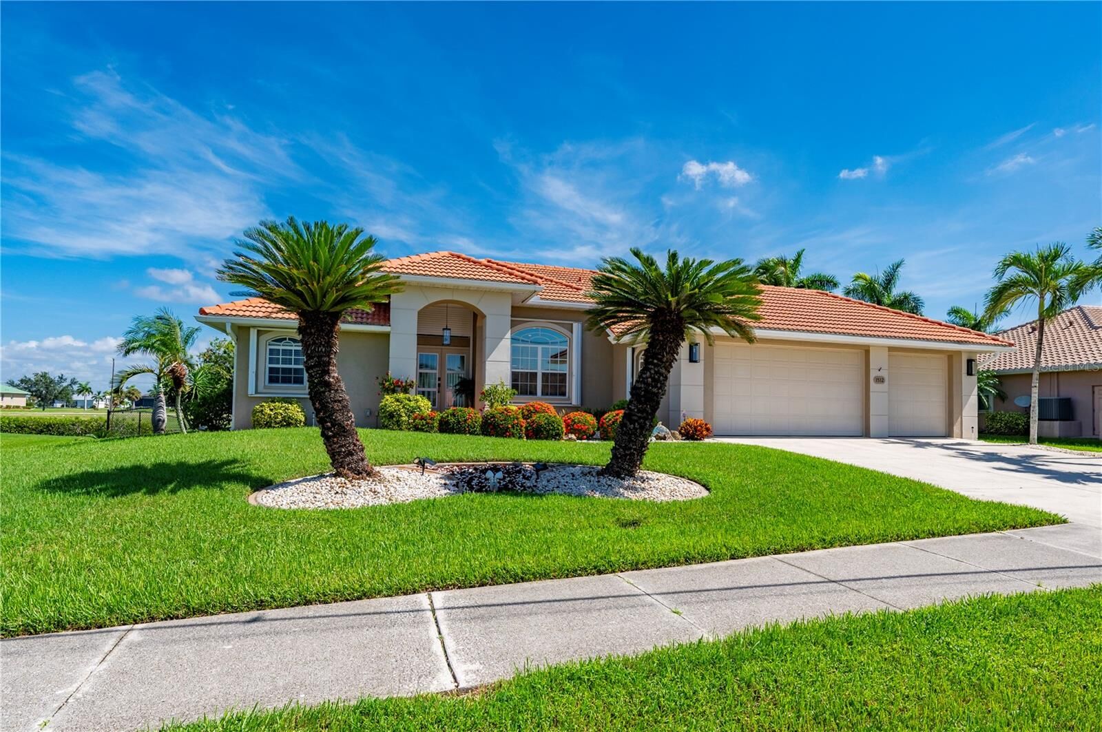 Property Photo: 1512 Suzi Street FL 33950