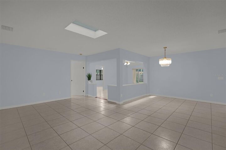 Property Photo:  2807 Sunbranch Drive  FL 32822 