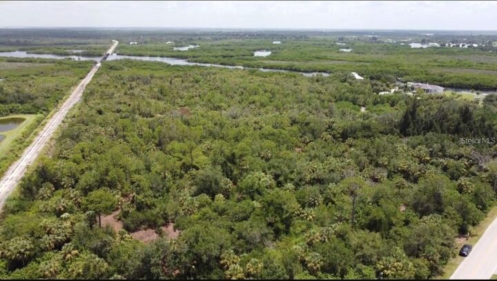 Property Photo:  7120 Riverside Drive  FL 33982 