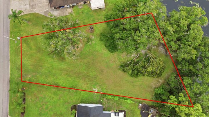 Property Photo: 22506 Shoreside Drive FL 34639