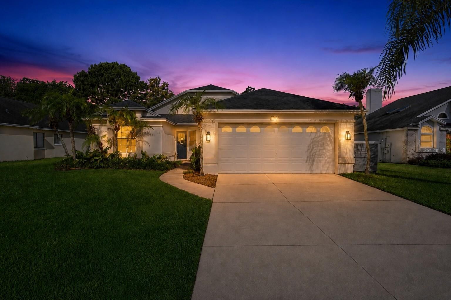 Property Photo:  1533 Springtime Loop  FL 32792 