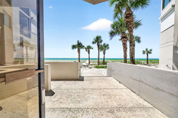 Property Photo:  1600 Gulf Boulevard 911  FL 33767 