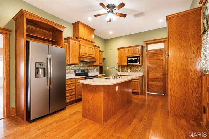 Property Photo: 318 E Ste Marie Street MO 63775