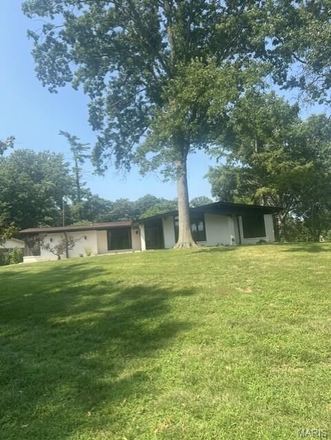Property Photo: 401 Andover Lane MO 63011