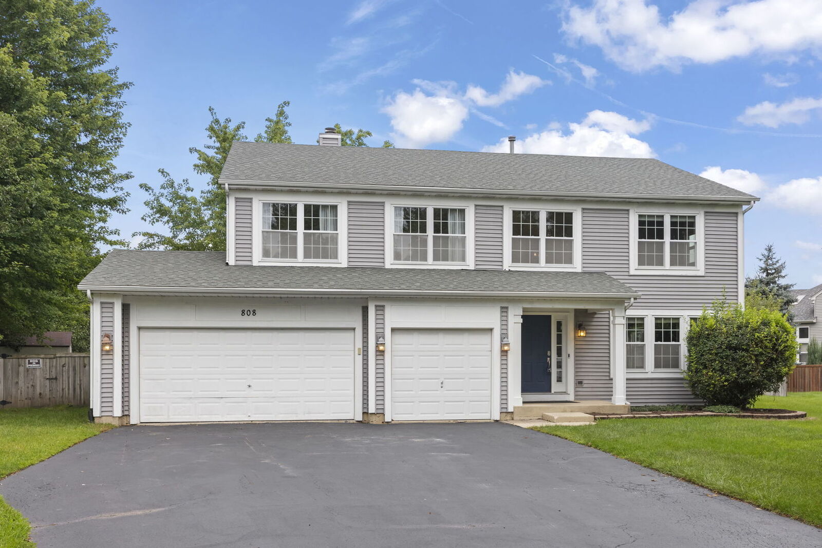 Property Photo:  808 Livingston Court  IL 60540 