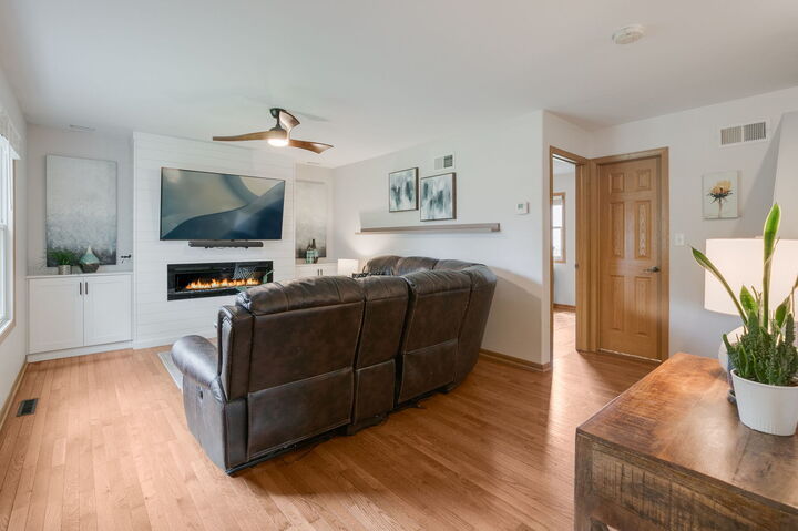 Property Photo: 33672 N Greentree Road IL 60030