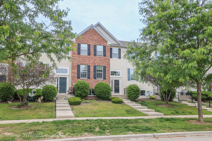 Property Photo:  4062 Pompton Avenue  IL 60124 