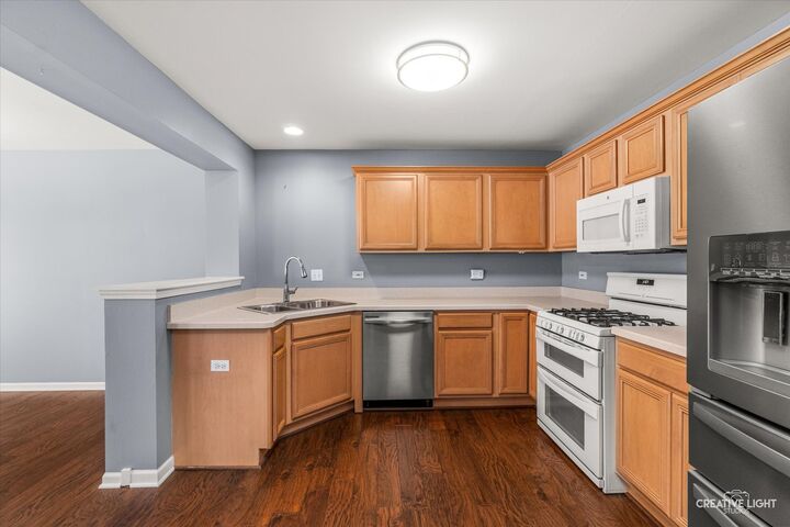 Property Photo: 3232 Cool Springs Court IL 60564