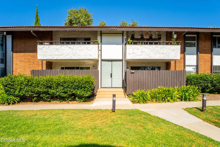 Property Photo: 31552 Agoura Road 4 CA 91361
