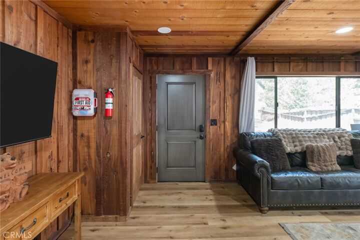 Property Photo:  397 Wabash Lane  CA 92386 