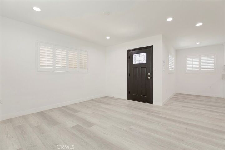 Property Photo:  1307 E Acacia  CA 91205 