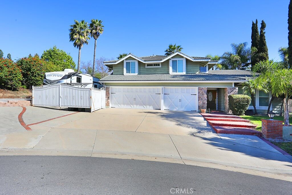 Property Photo:  5690 Avenida Barcelona  CA 92887 