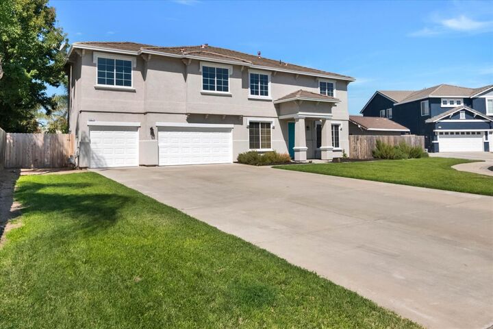 Property Photo:  537 Gregory  CA 95336 