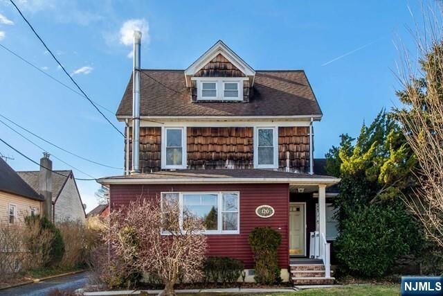 Property Photo:  120 California Avenue 2nd Floor  NJ 07646 