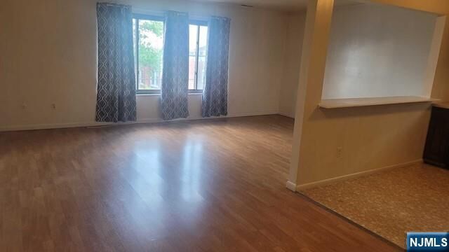 Property Photo:  181 Palisade Avenue 3A  NJ 07010 