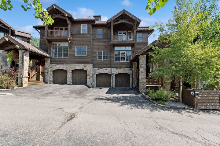 Property Photo:  117 Slopeside Drive 8  MT 59937 