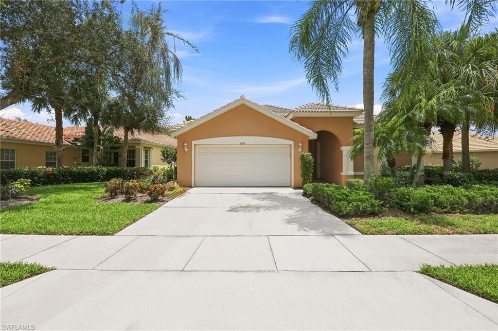 Property Photo:  6116 Highwood Park Ln  FL 34110 