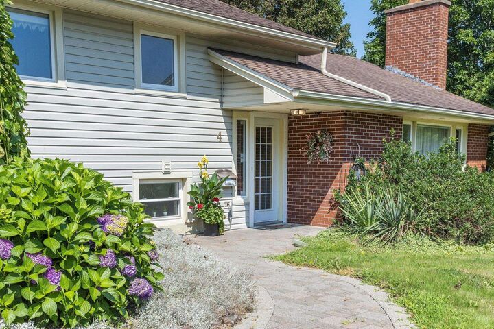 Property Photo: 4 Hillcrest Avenue N NS B4N 1W9