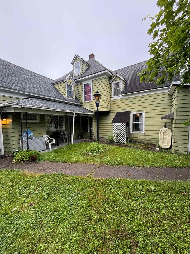 Property Photo:  76 Pleasant Street  NS B2A 2M2 
