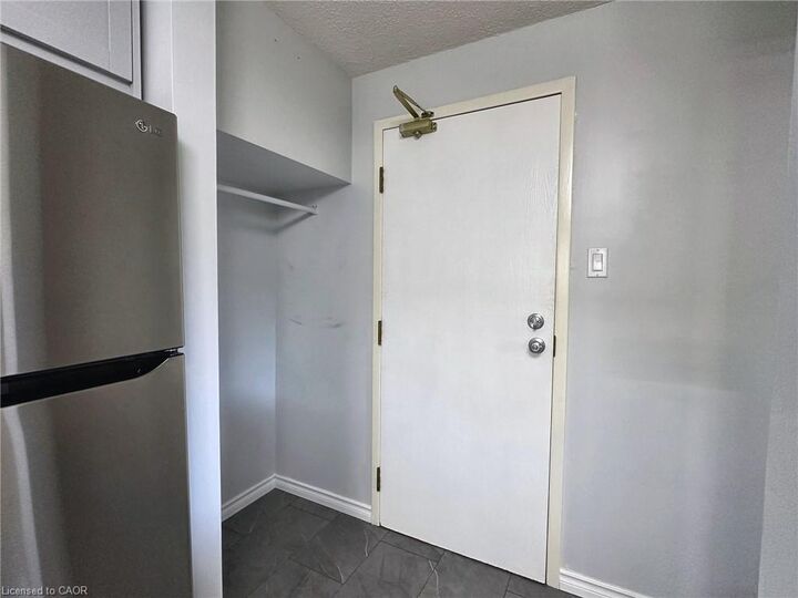 Property Photo:  266 Overlea Drive 402  ON N2M 5N2 
