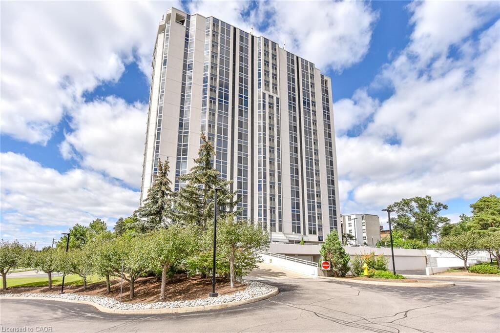 Property Photo: 190 Hespeler Road 802 ON N1R 8B8