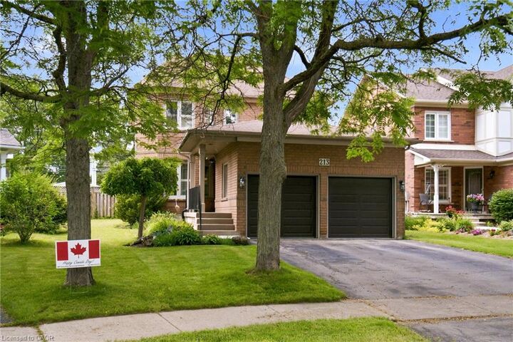 213 Fellowes Crescent — photo 1