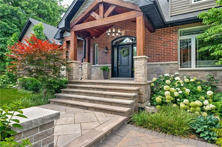 Property Photo:  921 Scenic Drive  ON L9C 1H7 