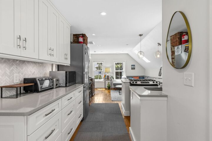 Property Photo:  15 Winthrop St C  MA 02657 