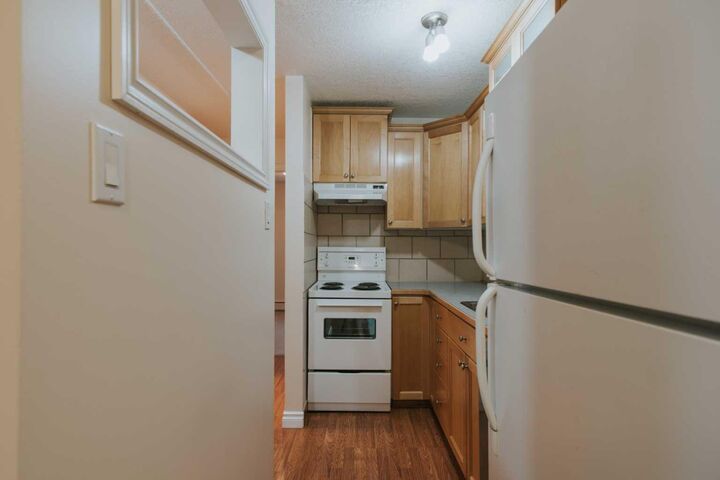 Property Photo: 222 Mayor Magrath Drive N 2 AB T1H 3P8
