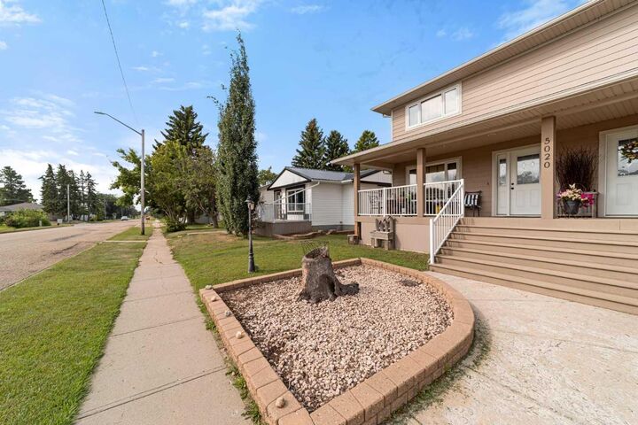 Property Photo: 5020A 49 Street AB T0B 2L0
