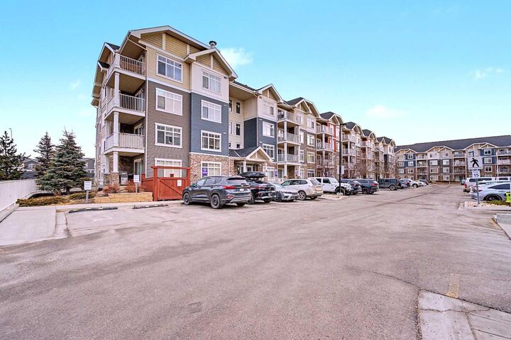 Property Photo: 155 Skyview Ranch Way NE 4408 AB T3N 0L4