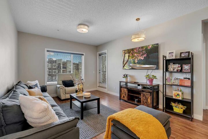 Property Photo: 8 Sage Hill Terrace NW 108 AB T3R 0W5