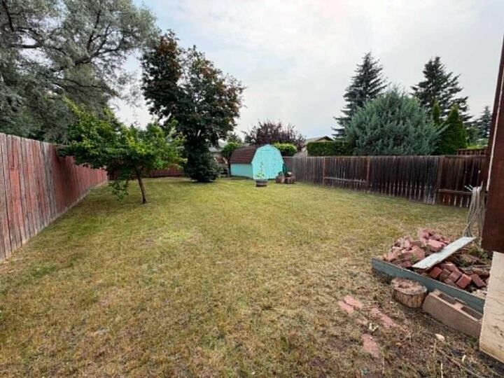 Property Photo: 3905 52 Avenue AB T4J 1C8